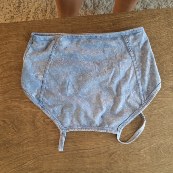 Blue crop - Picture 4 of 6